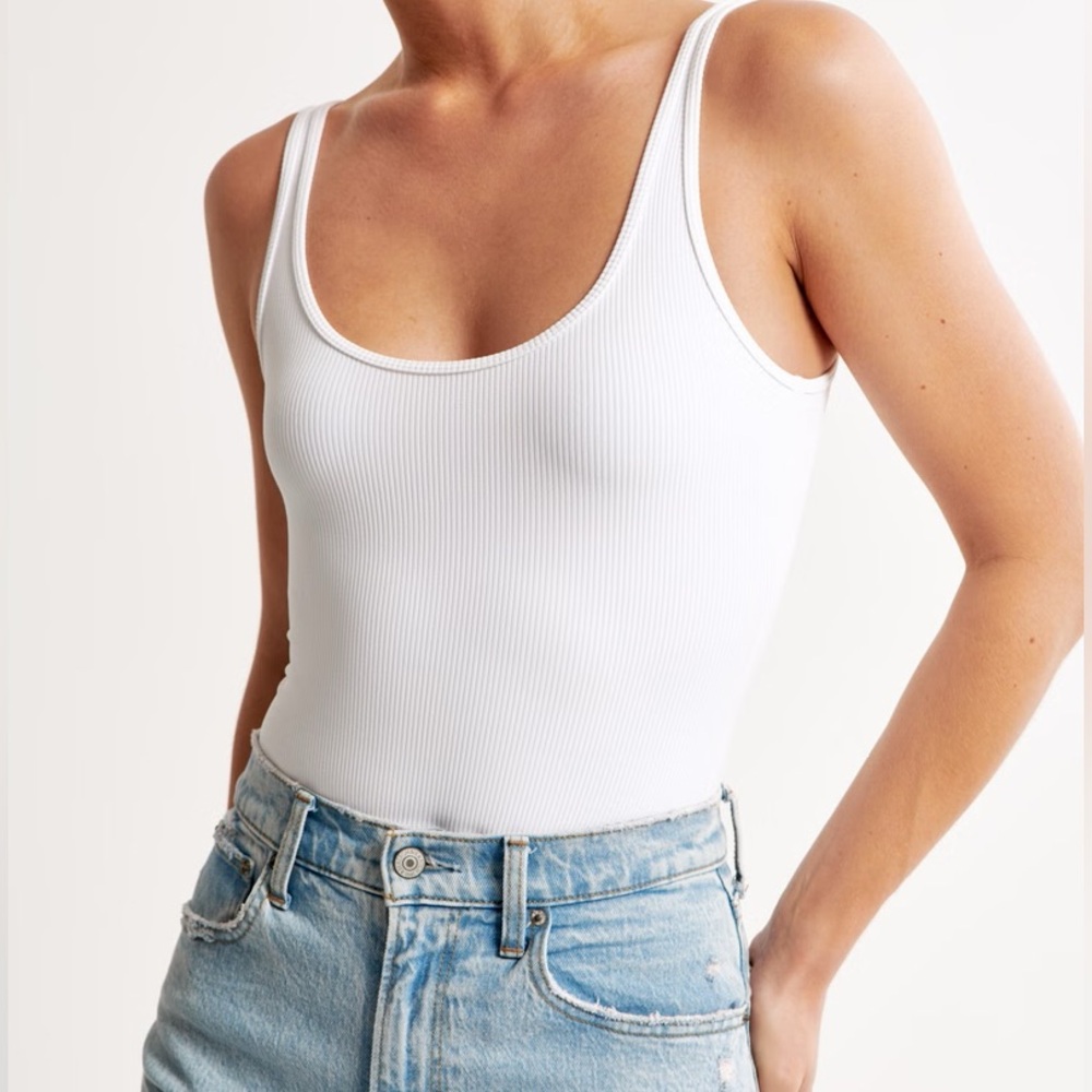 Zara White Seamless Ribbed Bodysuit